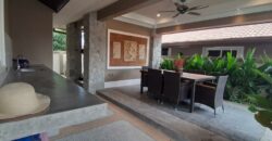 5 Bedroom House For Sale With Private Pool In East Pattaya