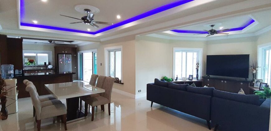 5 Bedroom House For Sale With Private Pool In East Pattaya