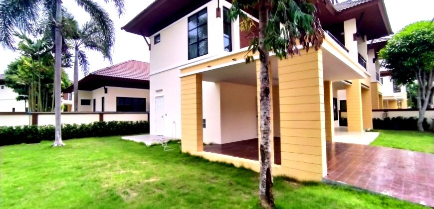 2 Storey House For Rent With Private Pool