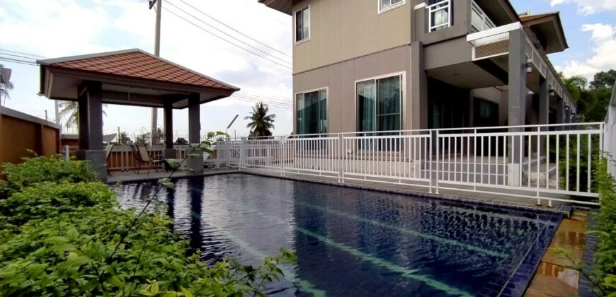 2 Storey House For Rent With Private Pool