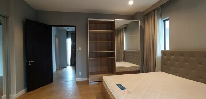 4 Bedroom House For Rent at Grand Regent Residence Pattaya