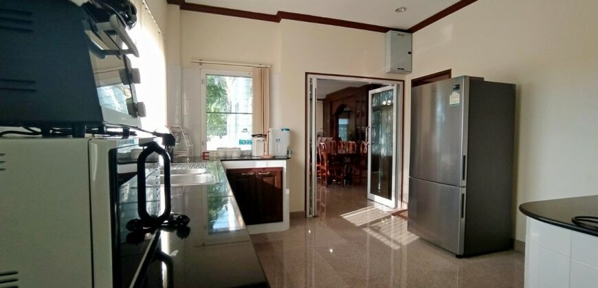 5 Bedrooms House For Sale or Rent in Huay Yai