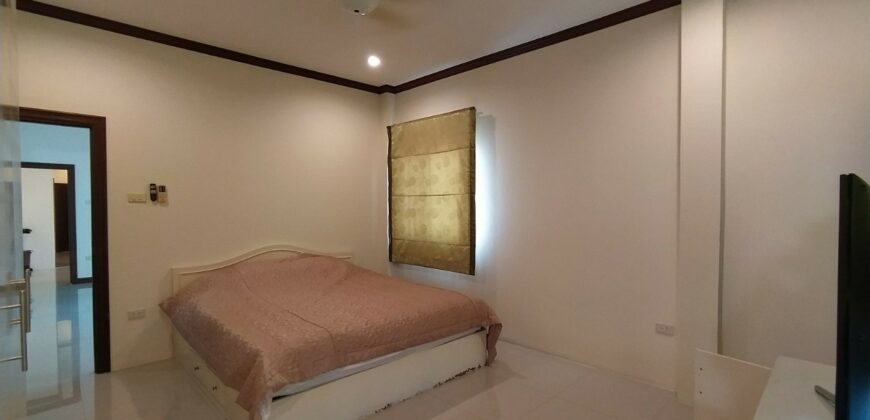 5 Bedrooms House For Sale or Rent in Huay Yai