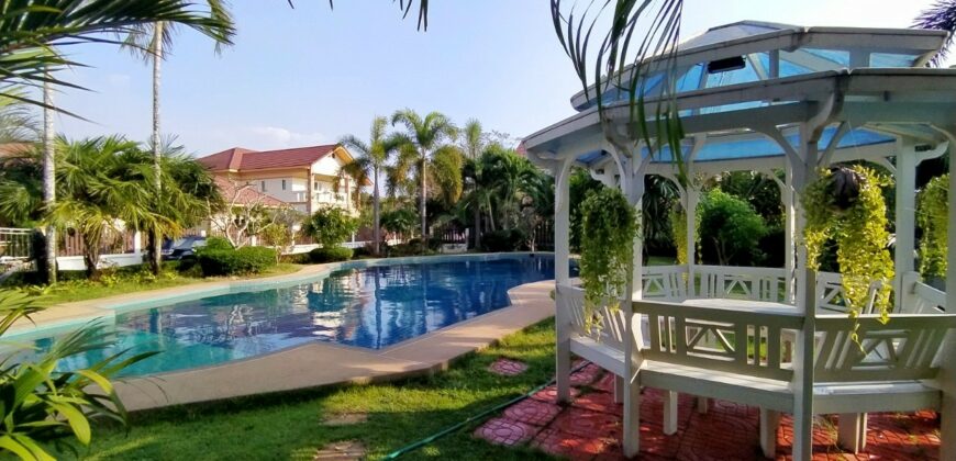 5 Bedrooms House For Sale or Rent in Huay Yai