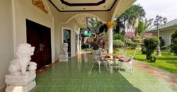 Luxury 7 Bedrooms House For Sale at Nongplalai, East Pattaya