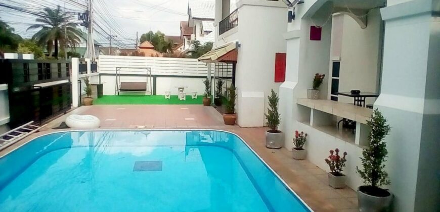 4 bedrooms house for rent at Central Park 4