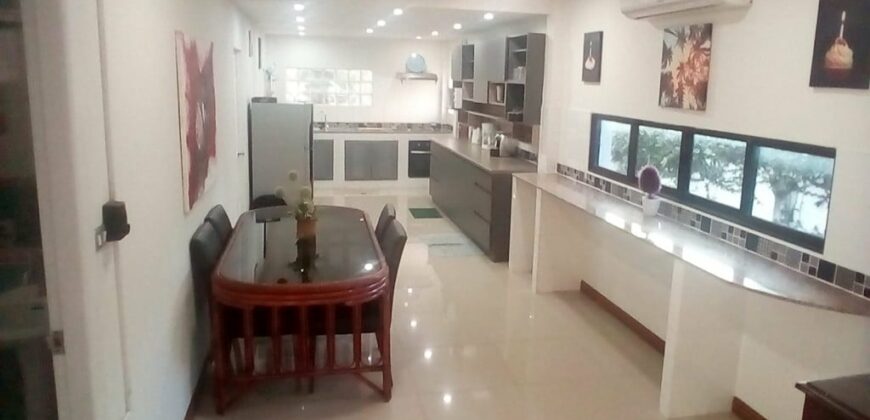 4 bedrooms house for rent at Central Park 4