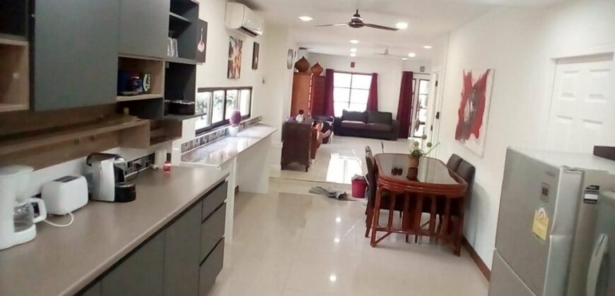 4 bedrooms house for rent at Central Park 4