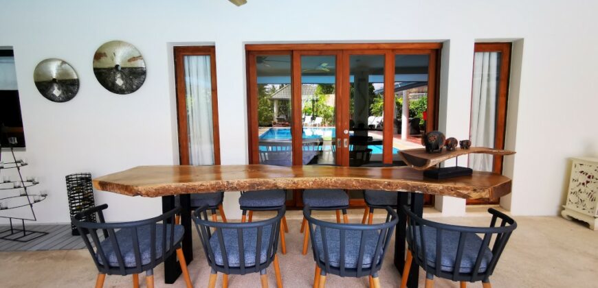 Private luxury pool villa for Rent in Pong Mabprachan