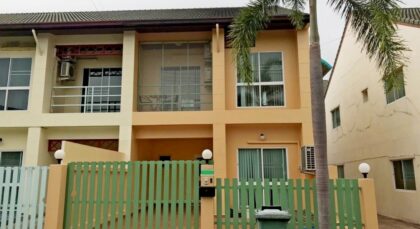 Townhouse for rent at Green Field Villa 3