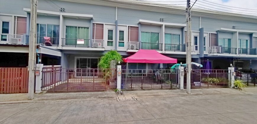 3 Bedrooms Townhouse for sale in East Pattaya