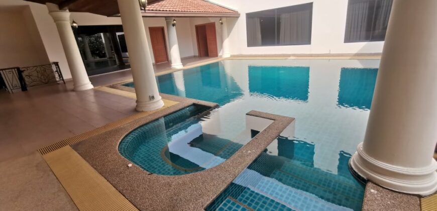 2 Storey pool villa for sale in East Pattaya