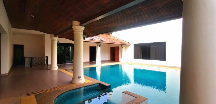 2 Storey pool villa for sale in East Pattaya