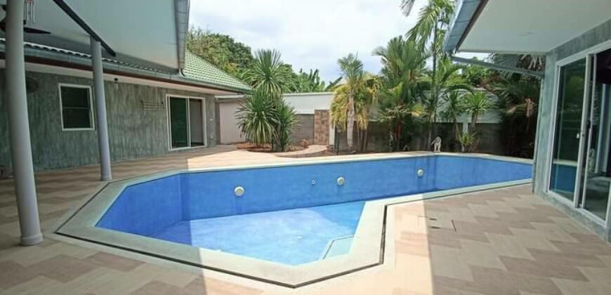 <strong></noscript><u>Pool Villa for Urgent Sale</u></strong>