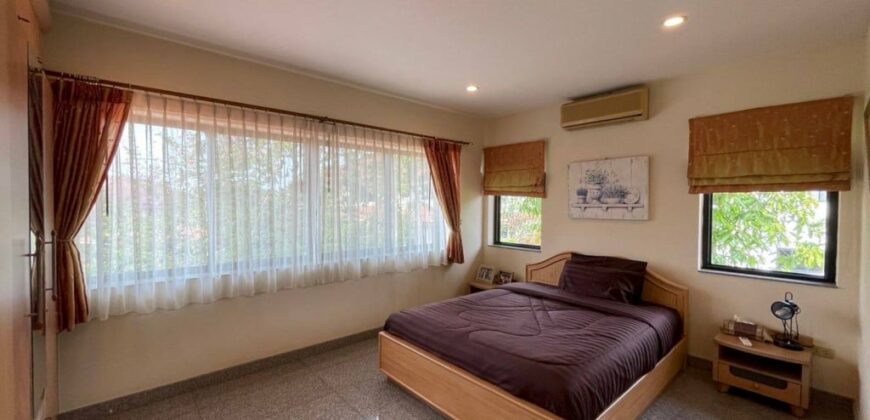 Luxury villa For sale at Paradise Villa 1