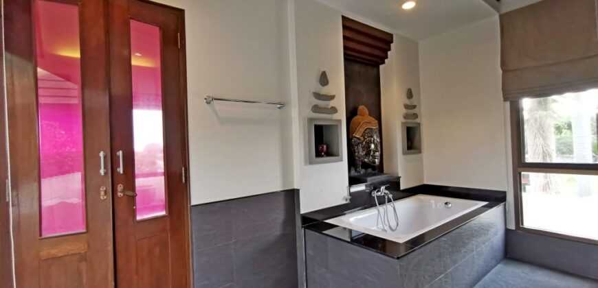 Luxury Pool Villa For Rent At Phu Tara East Pattaya