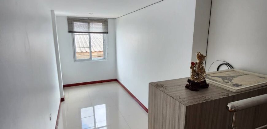 Townhouse for Sale at East Pattaya