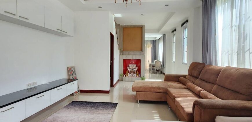 Townhouse for Sale at East Pattaya