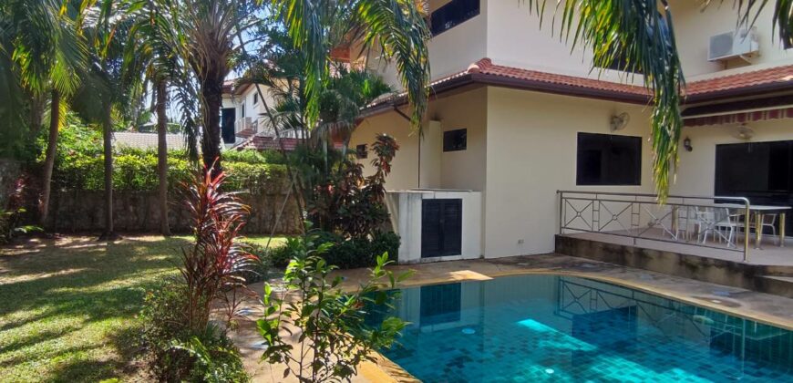 Attractive Private-Pool Villa at Paradise Villa 2