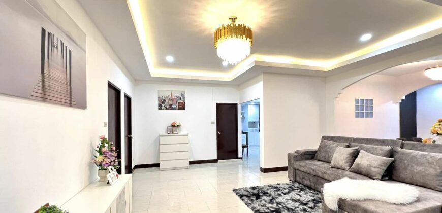 Beautiful House for sale at East Pattaya