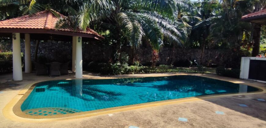 Attractive Private-Pool Villa at Paradise Villa 2