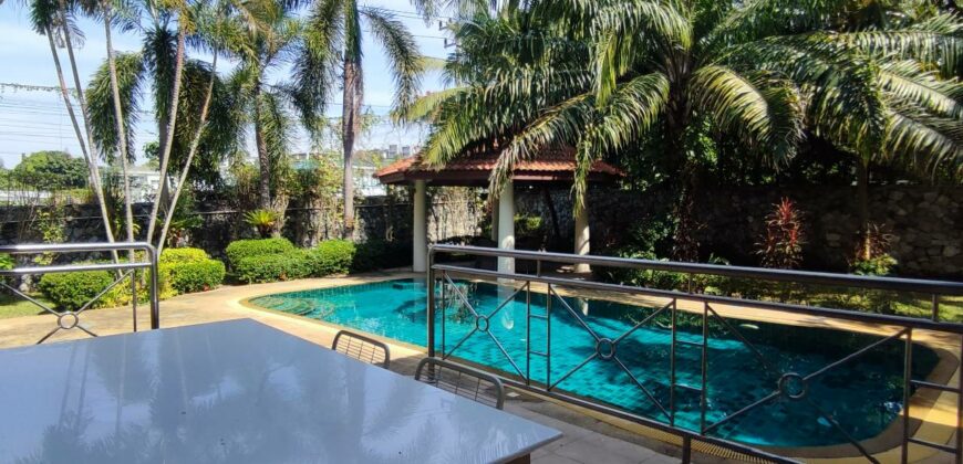 Attractive Private-Pool Villa at Paradise Villa 2