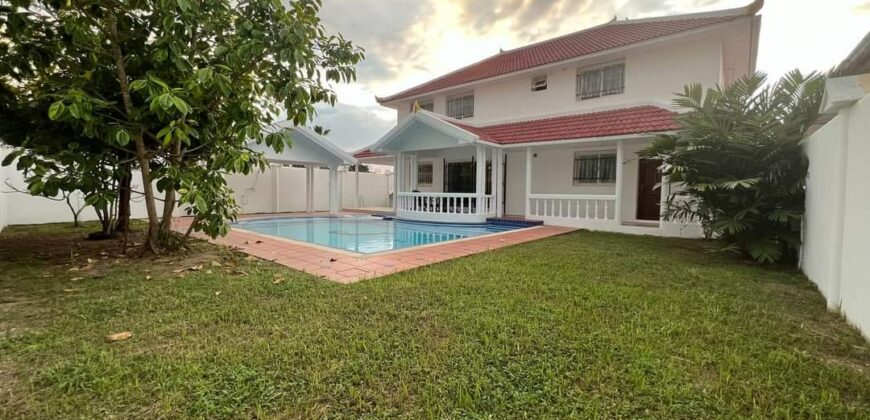 Beautiful Pool Villa for Sale at Huai Yai