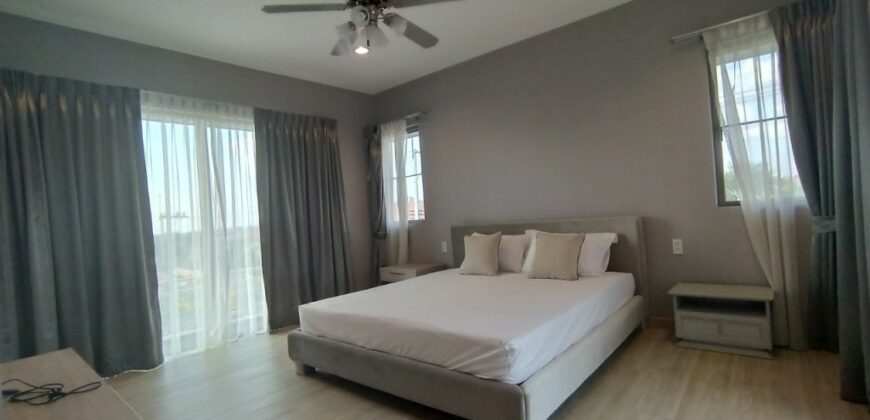 Private Pool Villa For Rent Near Regent School Pattaya