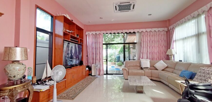 Pool Villa Bali style home For Sale at Baan Anda