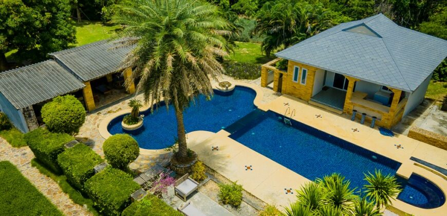 Country Estate for Sale in Bang Saray