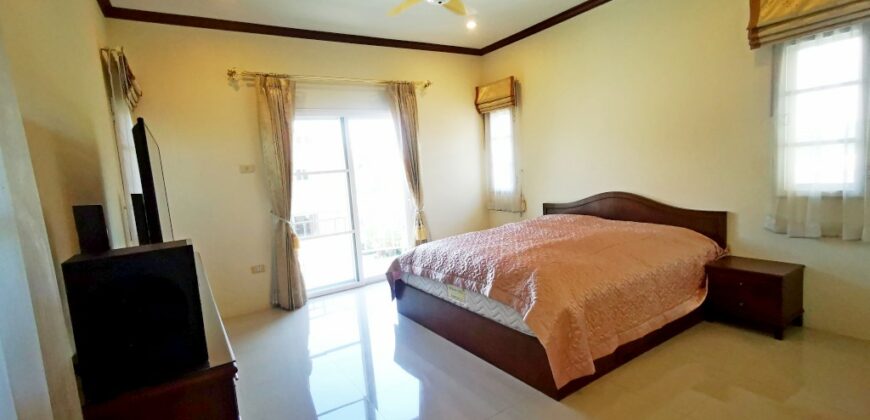 5 Bedrooms House For Sale or Rent in Huay Yai