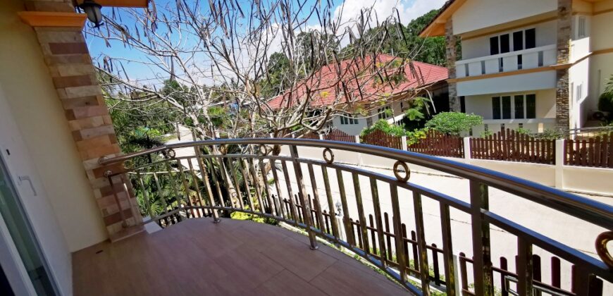 5 Bedrooms House For Sale or Rent in Huay Yai