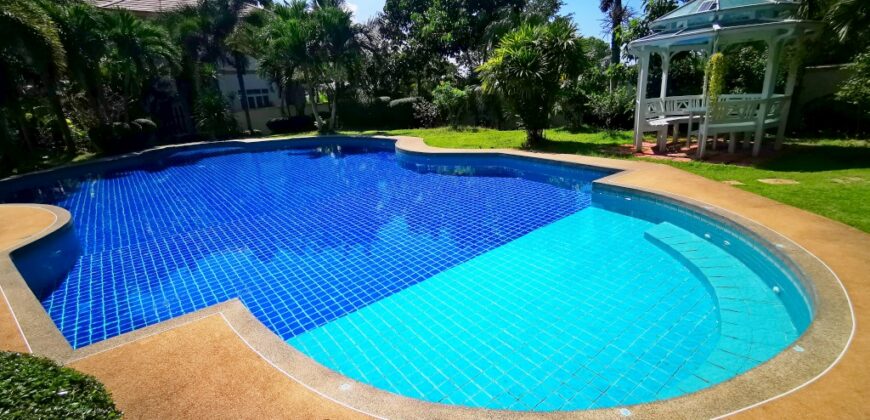 5 Bedrooms House For Sale or Rent in Huay Yai