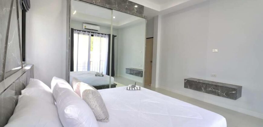 Modern Pool Villa for Sale at Huayyai Pattaya