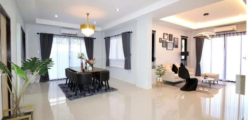 Modern Pool Villa for Sale at Huayyai Pattaya