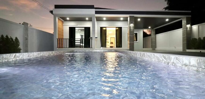 Modern Pool Villa for Sale at Huayyai Pattaya