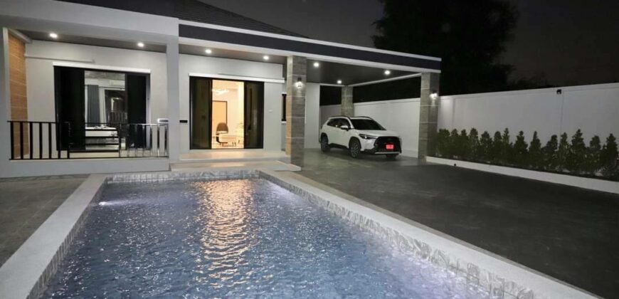 Modern Pool Villa for Sale at Huayyai Pattaya