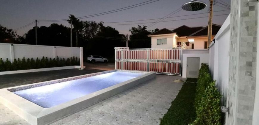 Modern Pool Villa for Sale at Huayyai Pattaya