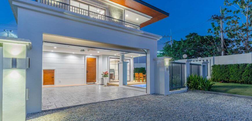 New Modern Classic Design House for Sale at Mabprachan Pattaya