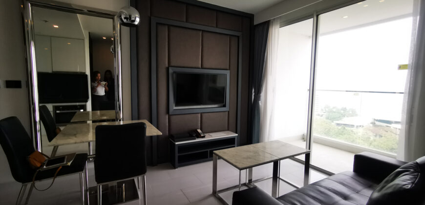 Sea View condo for rent at Amari Residence Pratamnak Pattaya