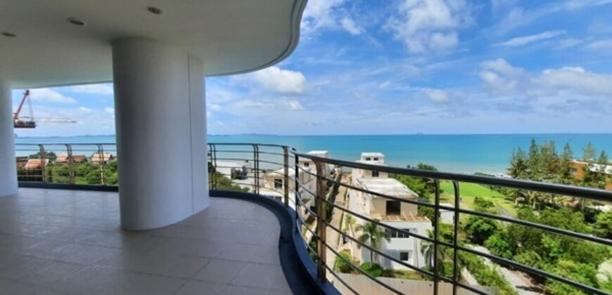 Luxury Direct Beachfront Condo For Sale at Jomtien