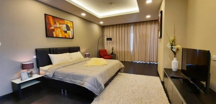 Luxury Direct Beachfront Condo For Sale at Jomtien