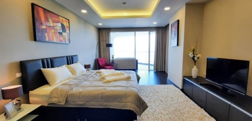 Luxury Direct Beachfront Condo For Sale at Jomtien