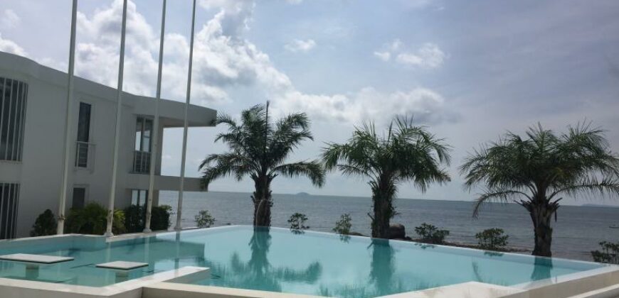 Sea View Condo For Sale at Jomtien