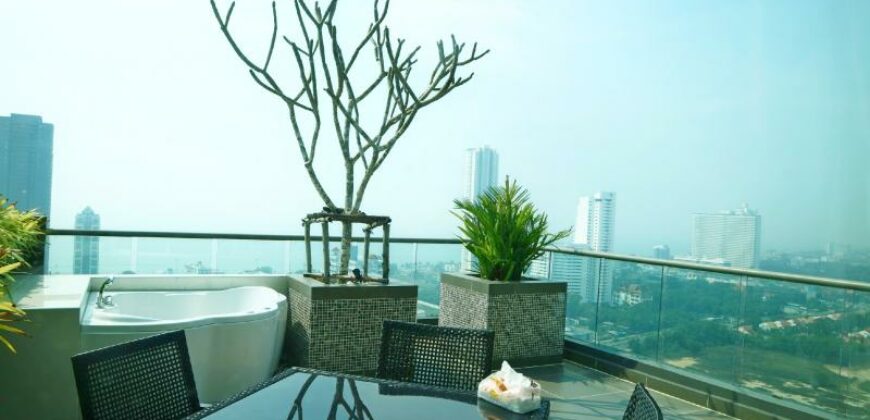 Beautiful Sea View Condo For Sale In Jomtien