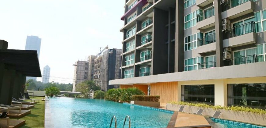 Beautiful Sea View Condo For Sale In Jomtien