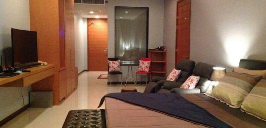 Beachfront Condo For Rent In Jomtien