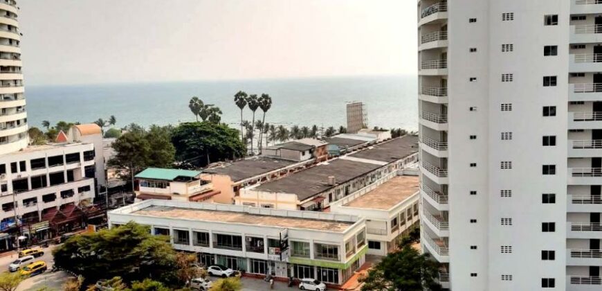 3 Bedrooms Condo For Sale Jomtien Complex Condotel