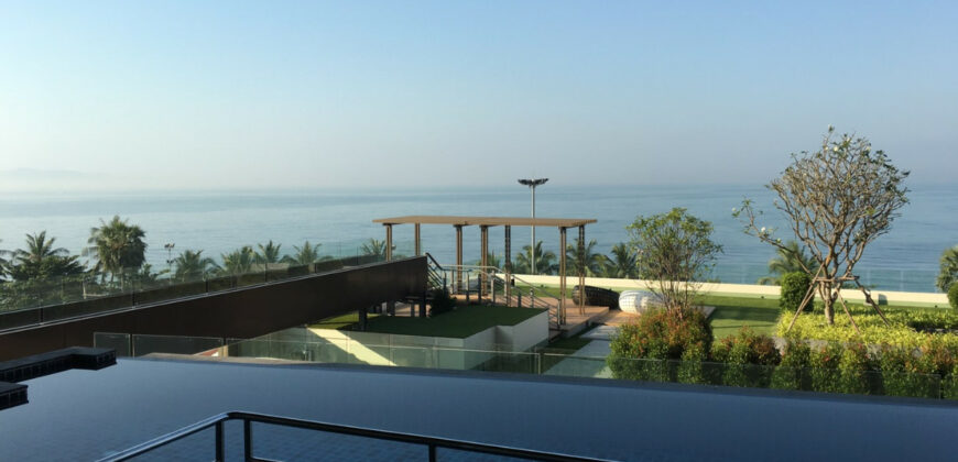 New beachfront condominium in Jomtien