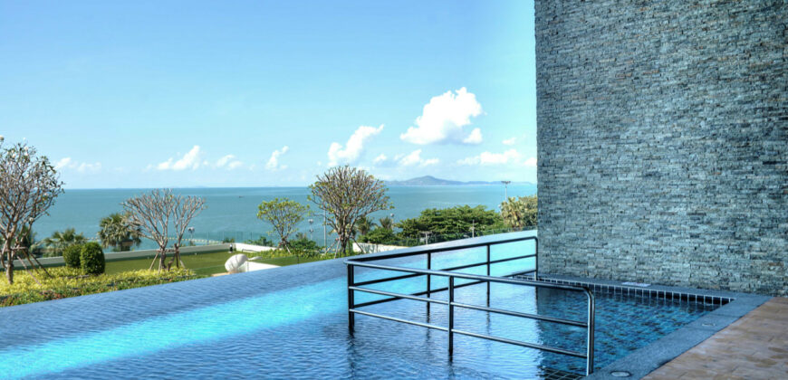 New beachfront condominium in Jomtien